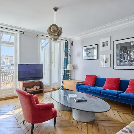 Center Of With Terrace By Studio Prestige Apartment *